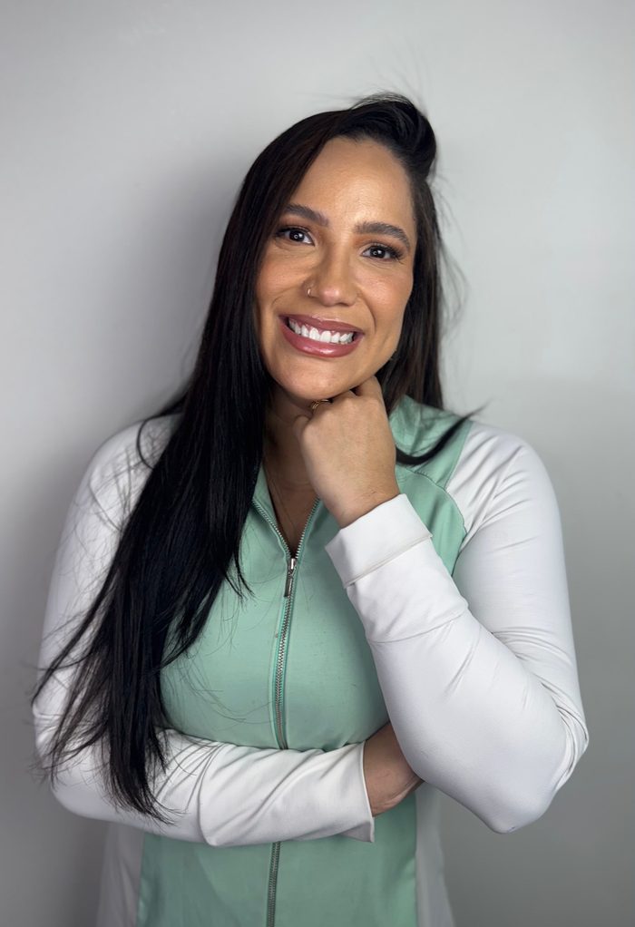 Dra. Tayane Pierrout, dentista responsável pela Vem Sorrir Odontologia em Anchieta